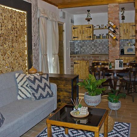 Cityside Cottage Eger Buitenkant foto