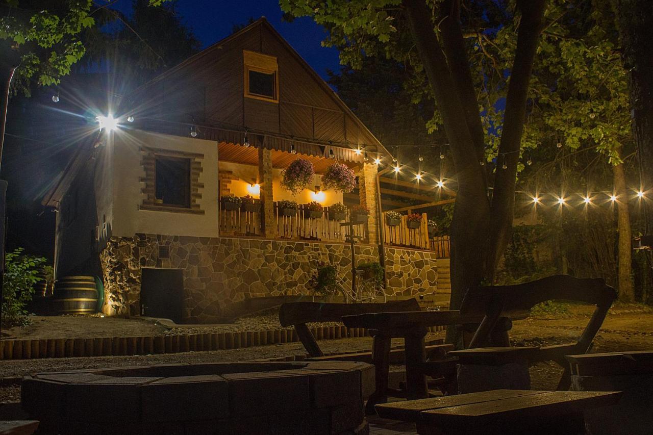 Cityside Cottage Eger Buitenkant foto