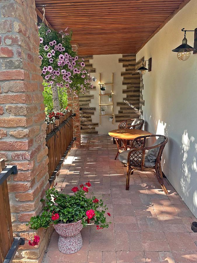Cityside Cottage Eger Buitenkant foto