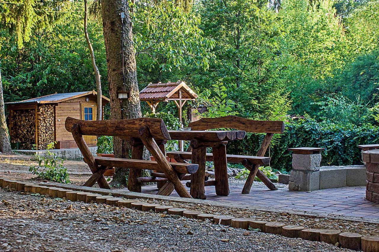 Cityside Cottage Eger Buitenkant foto